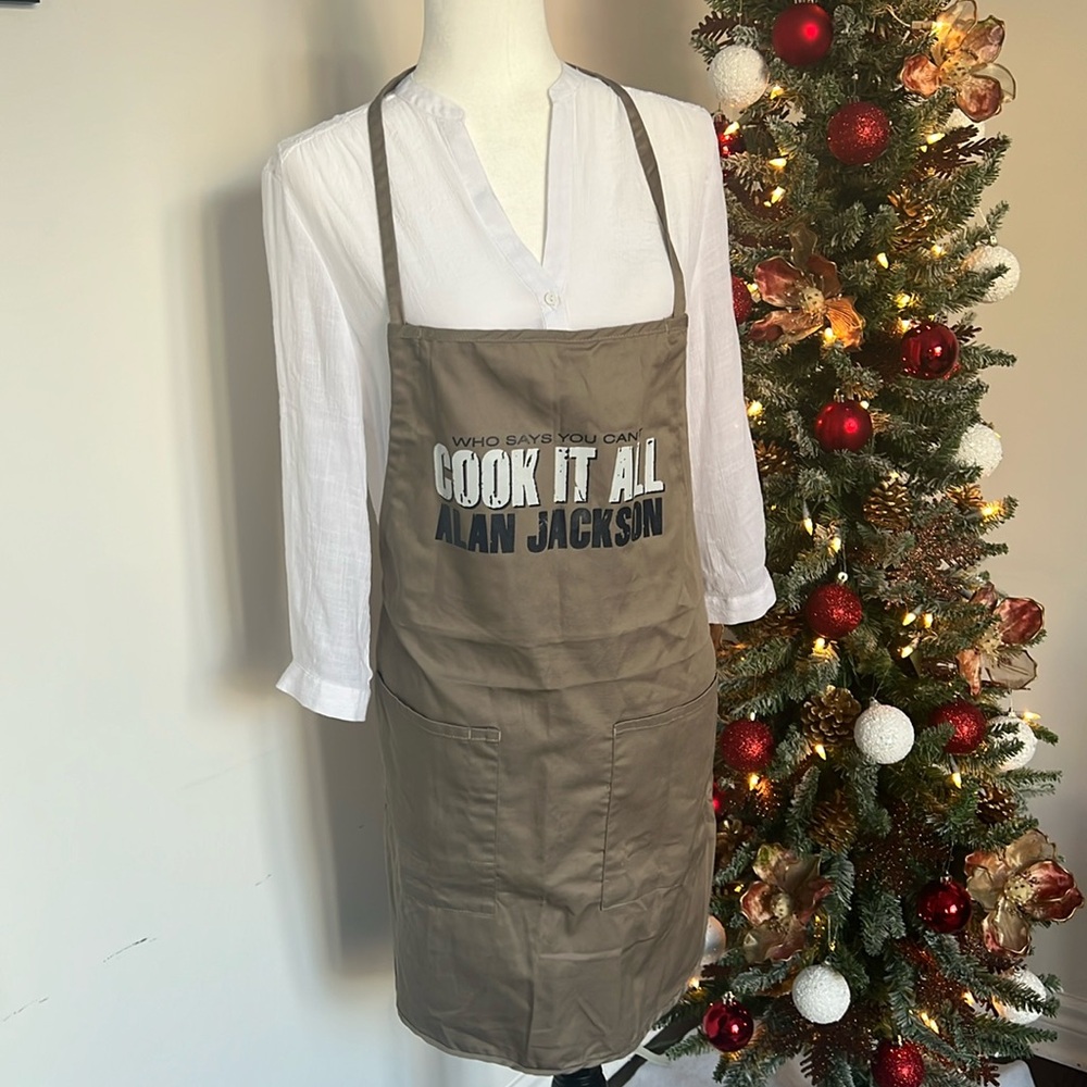 Let’s get cooking with AJ NEW Chef Apron Who says you can’t cook it all! 👩🏼‍🍳